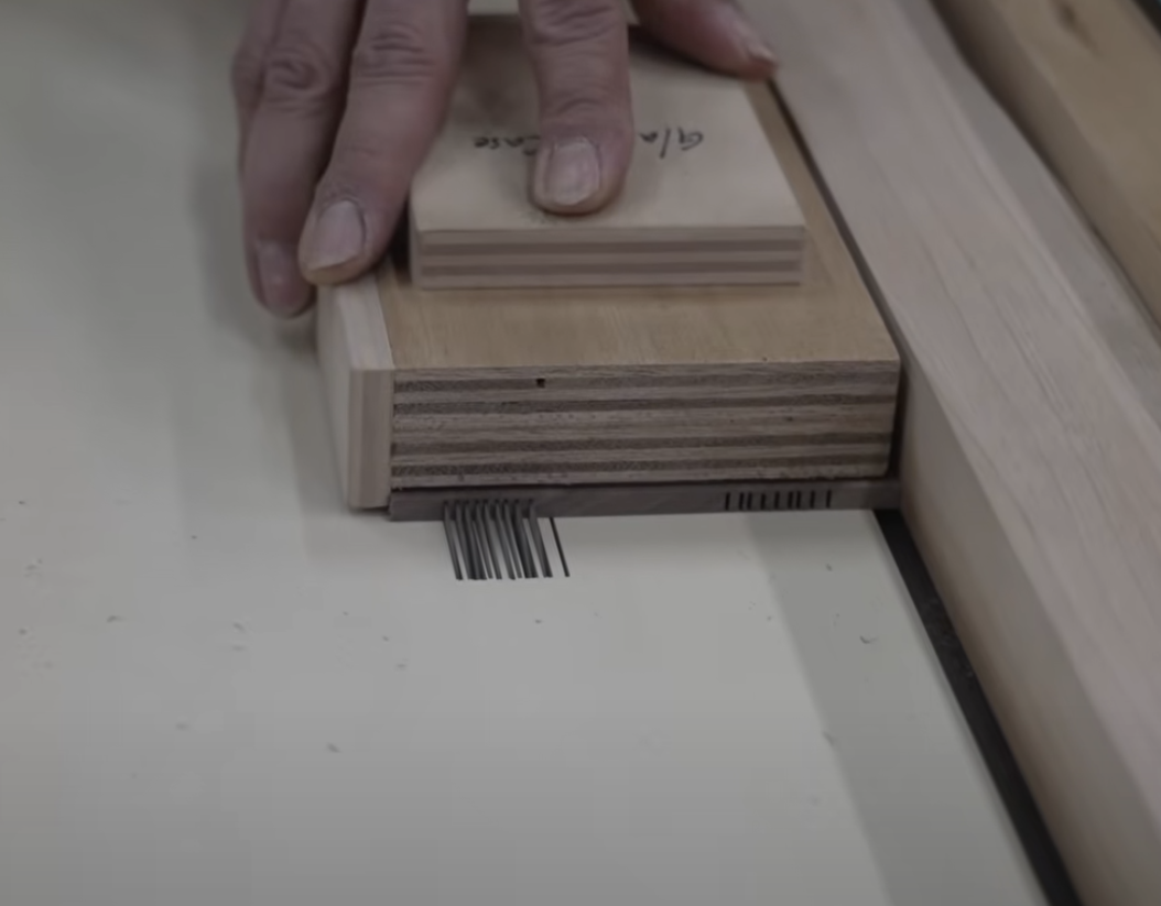 Make_a_Wooden_Eyeglass_Case_with_Japanese_Woodworking_Techniques_-_YouTube_2025-09-13_18-43-47.png